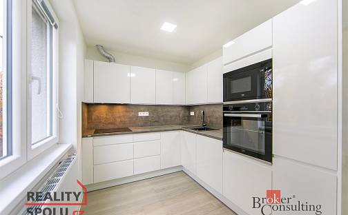 Pronájem bytu 3+1 82 m², Lazaretní, Plzeň - Doubravka
