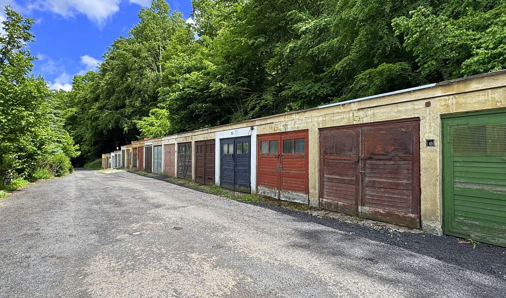 Prodej garáže v Tuhnicích, Karlovy Vary, Karlovy Vary – fotka 1 z 4