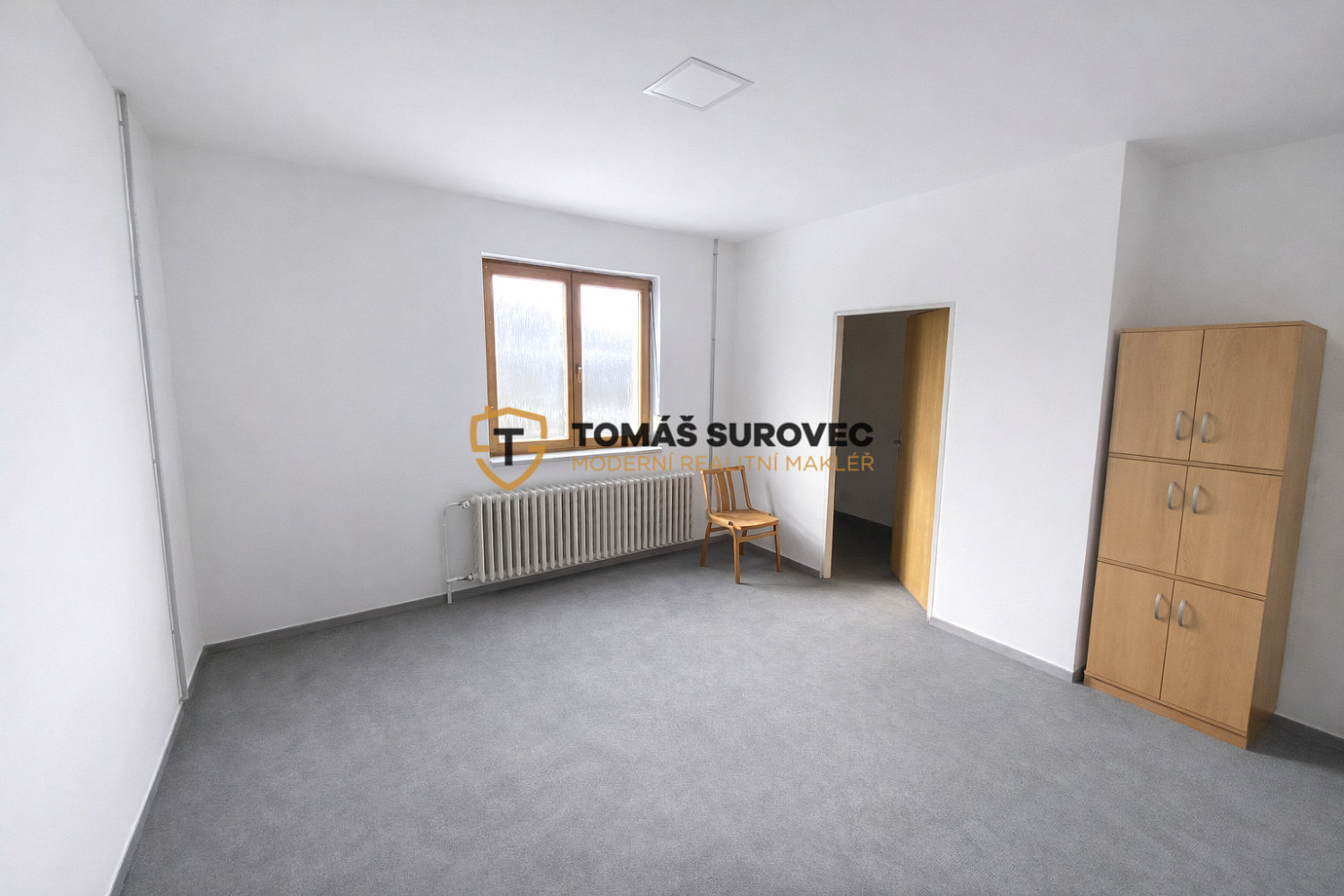 Pronájem kanceláře 64 m² – fotografie 2
