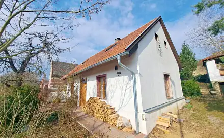 Prodej chaty/chalupy 120 m² s pozemkem 313 m², Měňany, okres Beroun