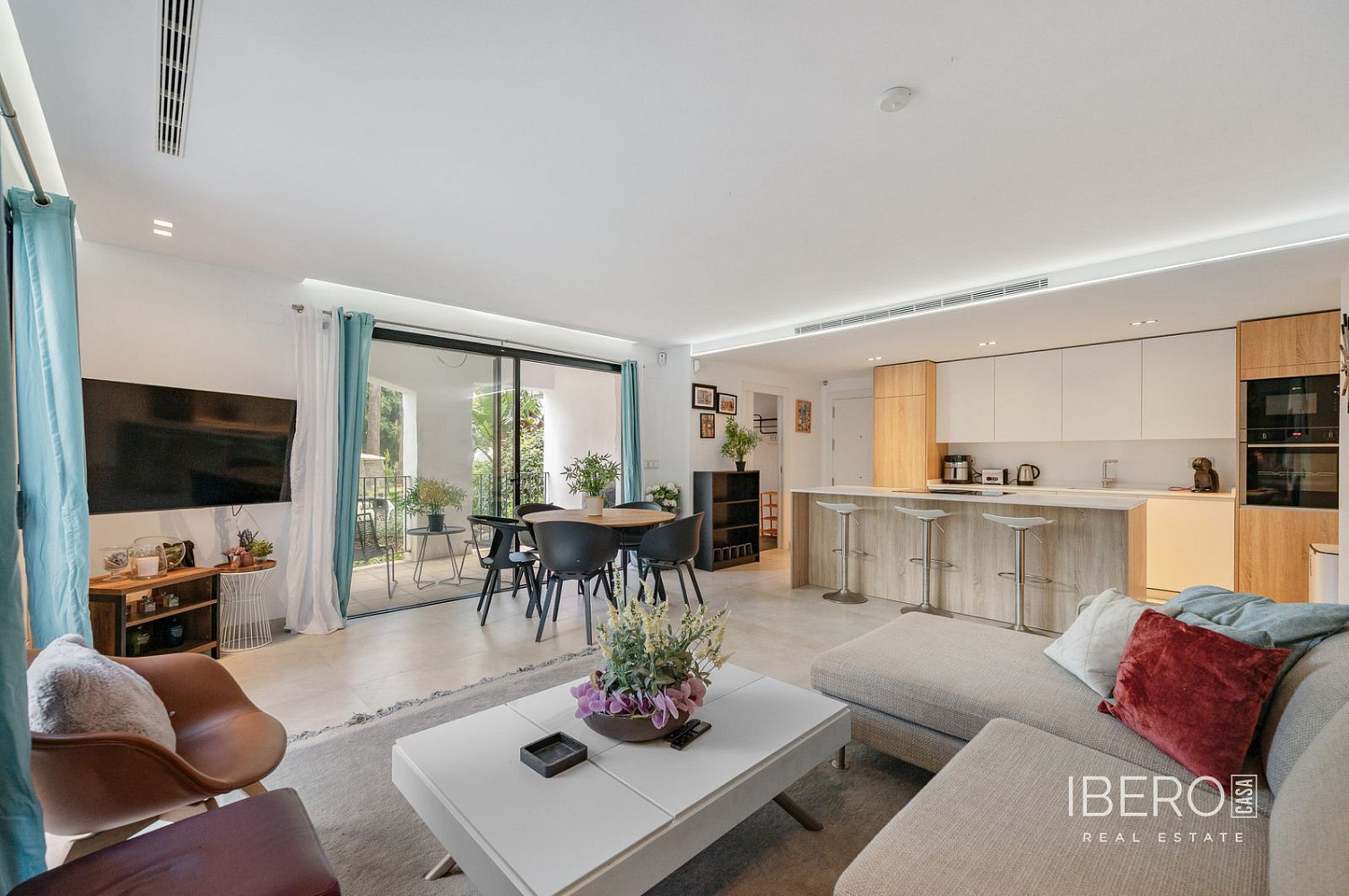 Prodej bytu 4+kk 154 m² — photo 2