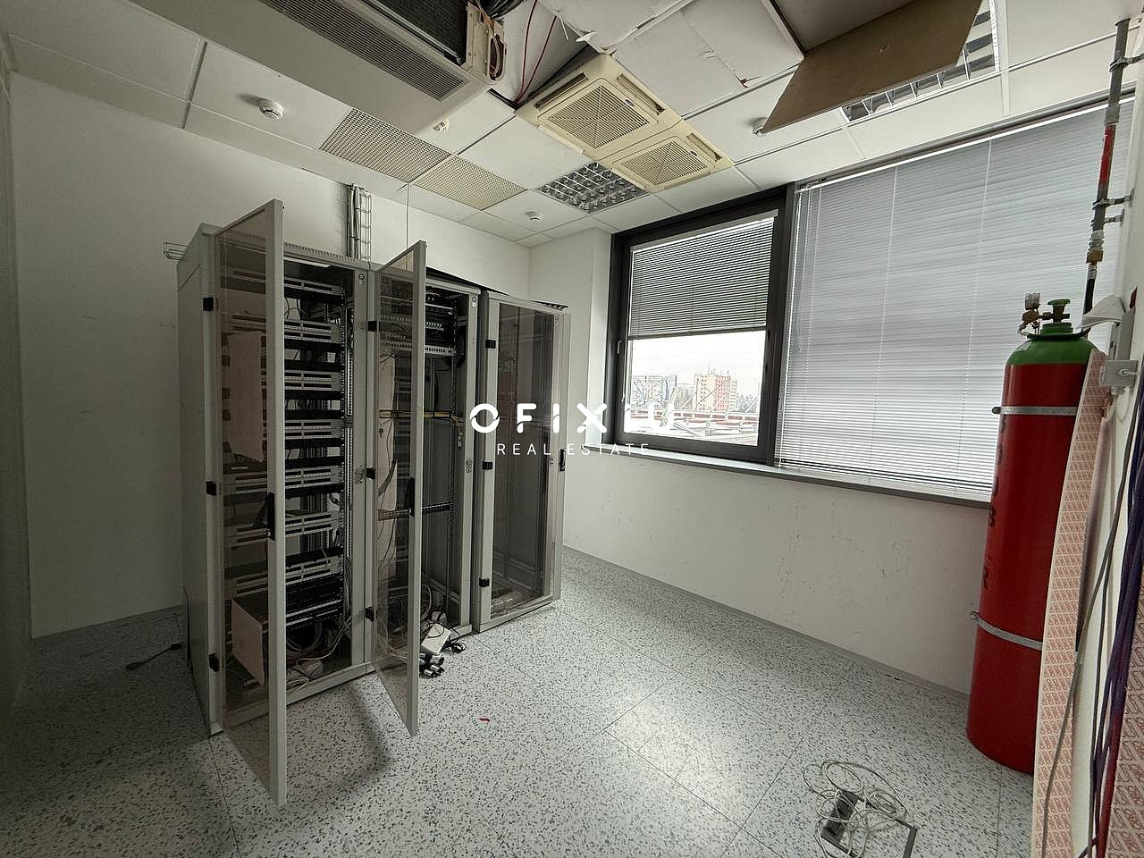 Pronájem obchodních prostor 496 m² – fotografie 5