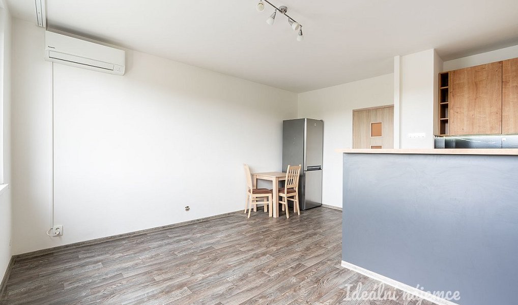 Pronájem bytu 2+kk 44 m², Praha – náhled fotky 3