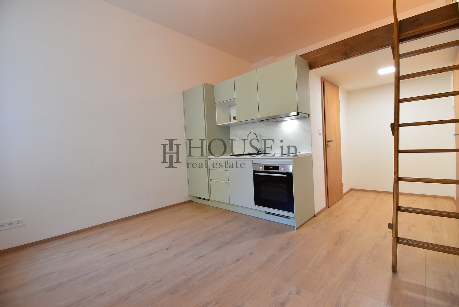 Pronájem bytu 1+kk 23 m² – fotografie 4