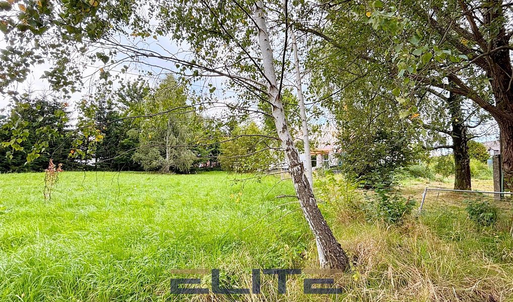 Prodej stavebního pozemku 1 569 m², Frýdlant – náhled fotky 3