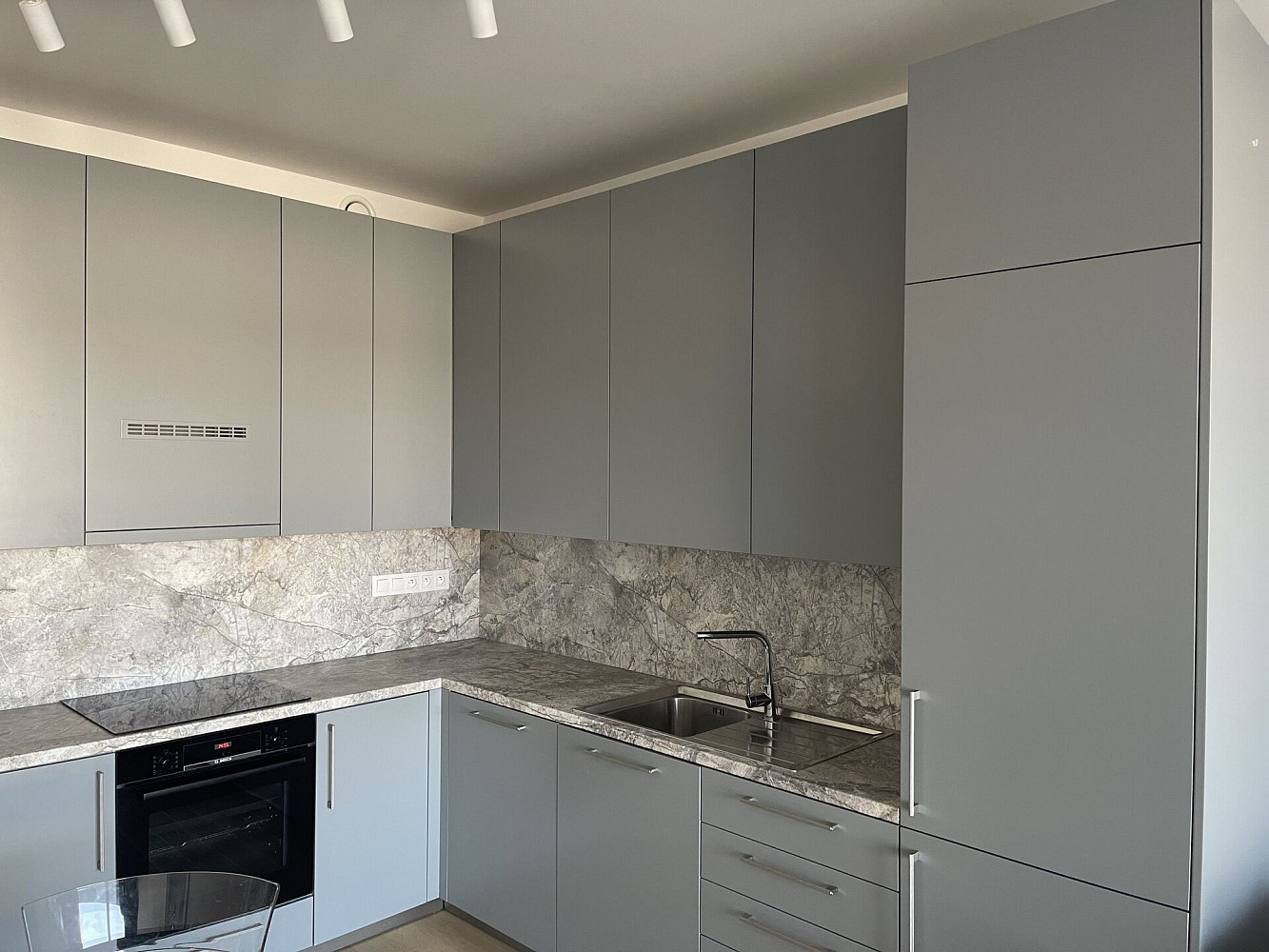 Pronájem bytu 2+kk 62 m² – fotografie 2