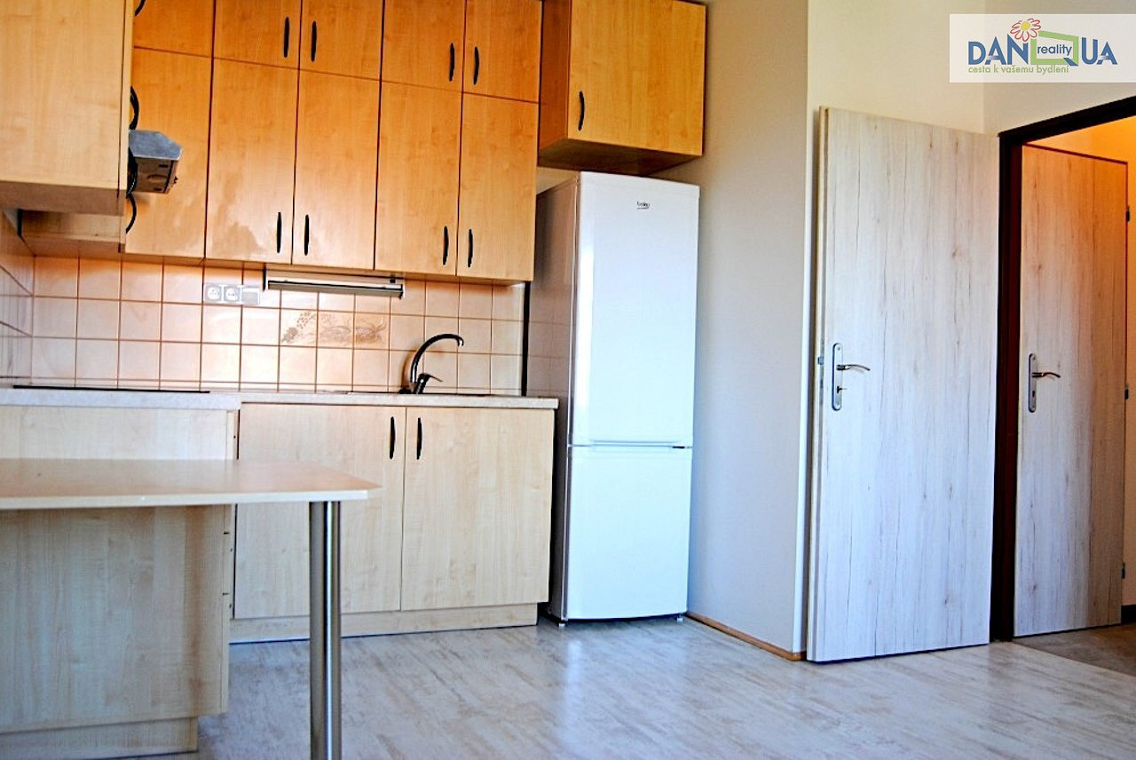 Pronájem bytu 2+kk 50 m² – fotografie 3