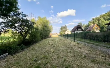 Prodej domu 206 m² s pozemkem 1 794 m², Žerotín, okres Louny