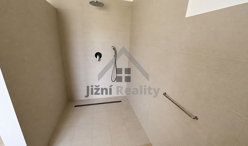 Prodej domu 300 m² s pozemkem 1 500 m², Malšín – náhled fotky 11