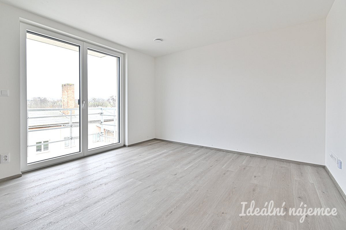 Pronájem bytu 2+kk 39 m² – fotografie 5