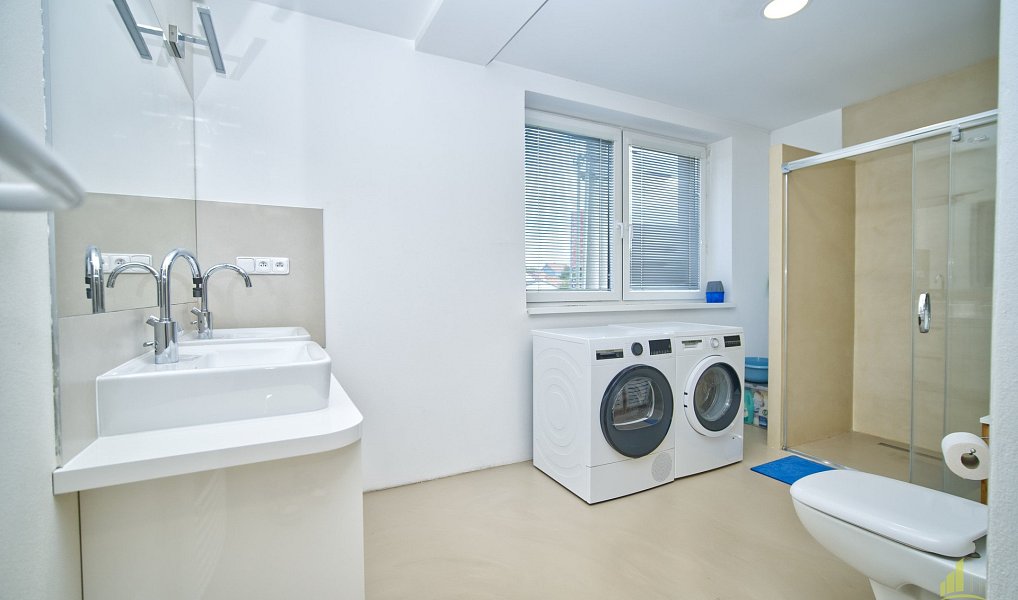 Prodej domu 231 m² s pozemkem 794 m², Velké Bílovice – náhled fotky 2