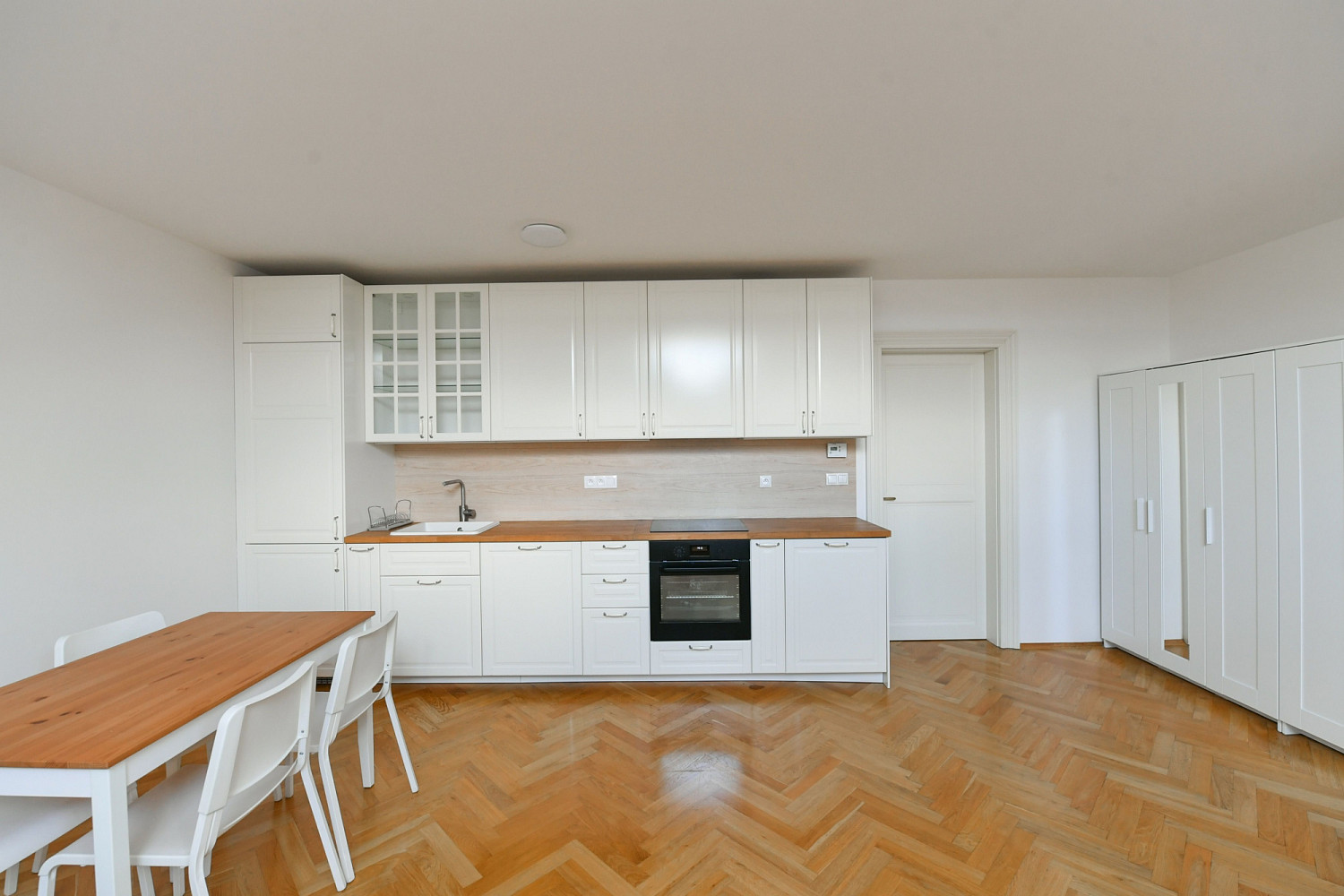 Prodej bytu 1+kk 48 m²