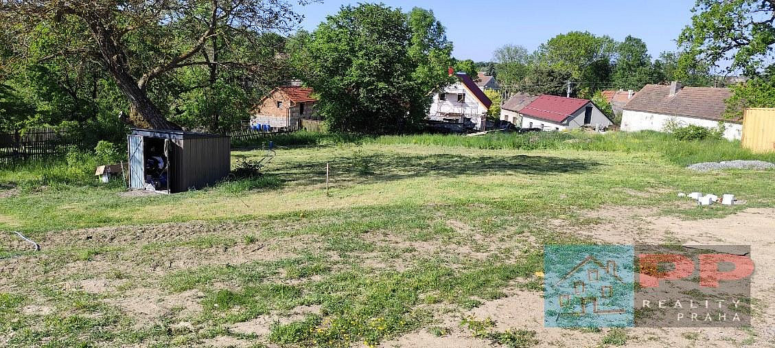 Prodej stavebního pozemku 1 144 m²