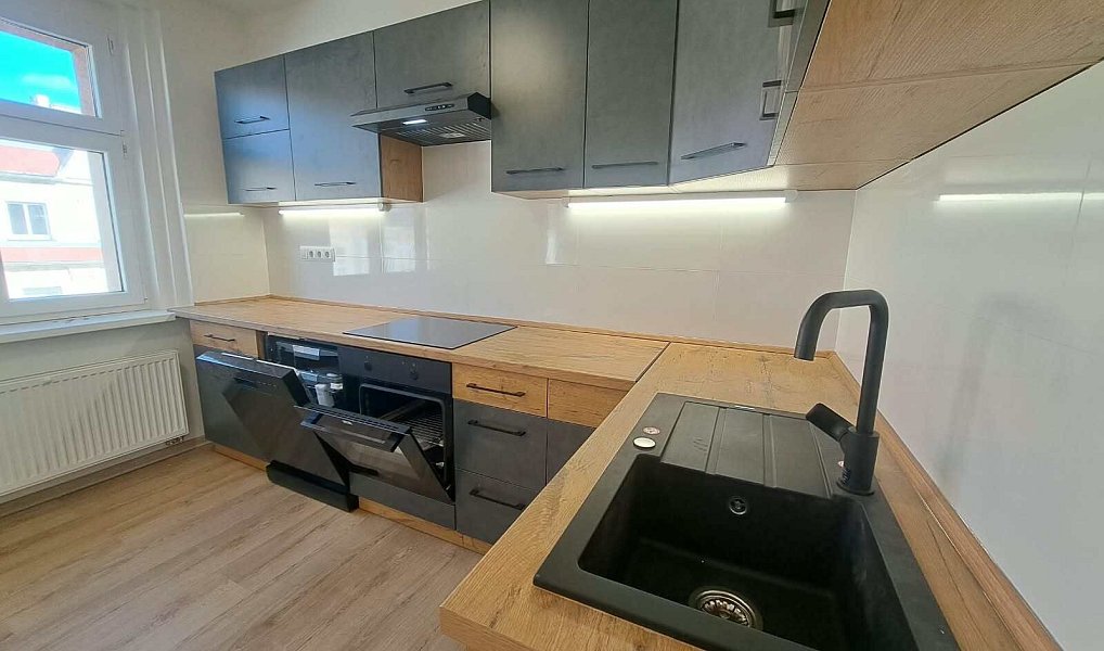 Pronájem bytu 3+kk 80 m², Chomutov – náhled fotky 4