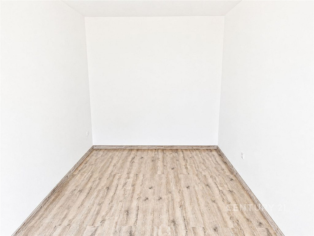 Pronájem bytu 2+kk 62 m² — photo 3