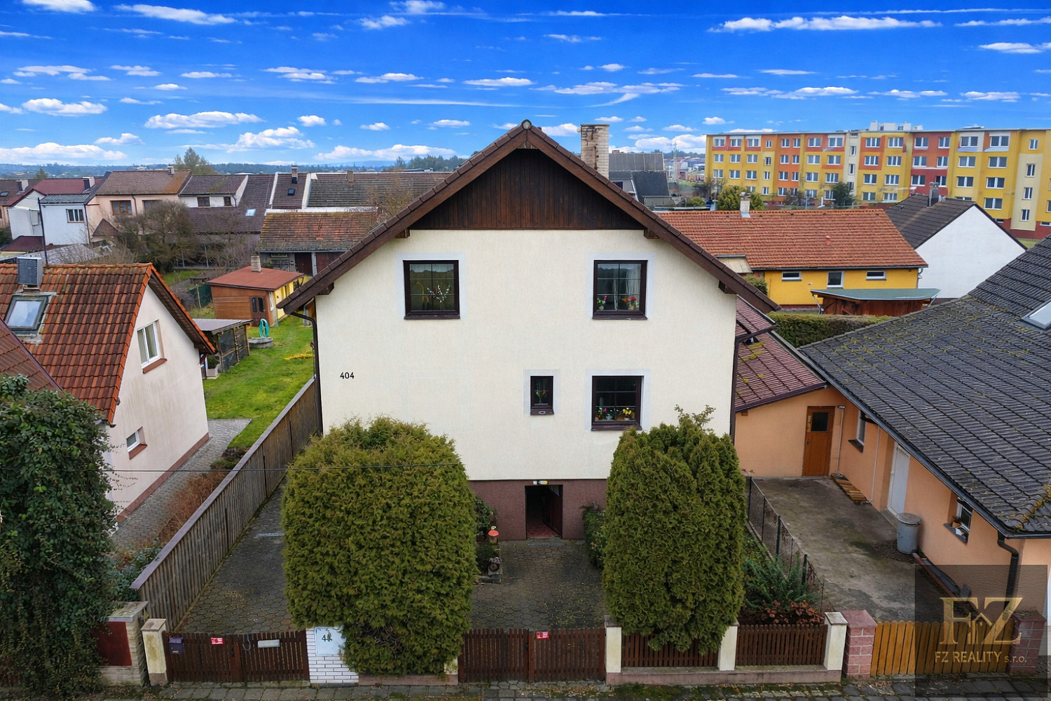 Prodej domu 130 m² s pozemkem 483 m² – fotografie 2