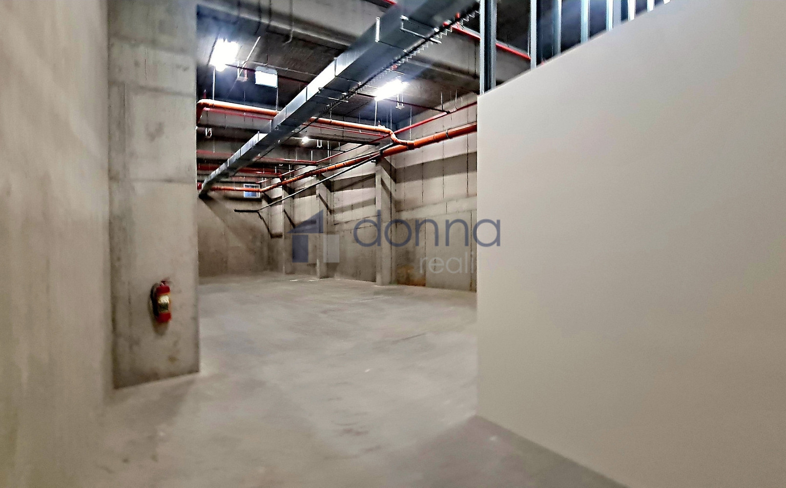 Pronájem skladovacích prostor 260 m² – fotografie 3