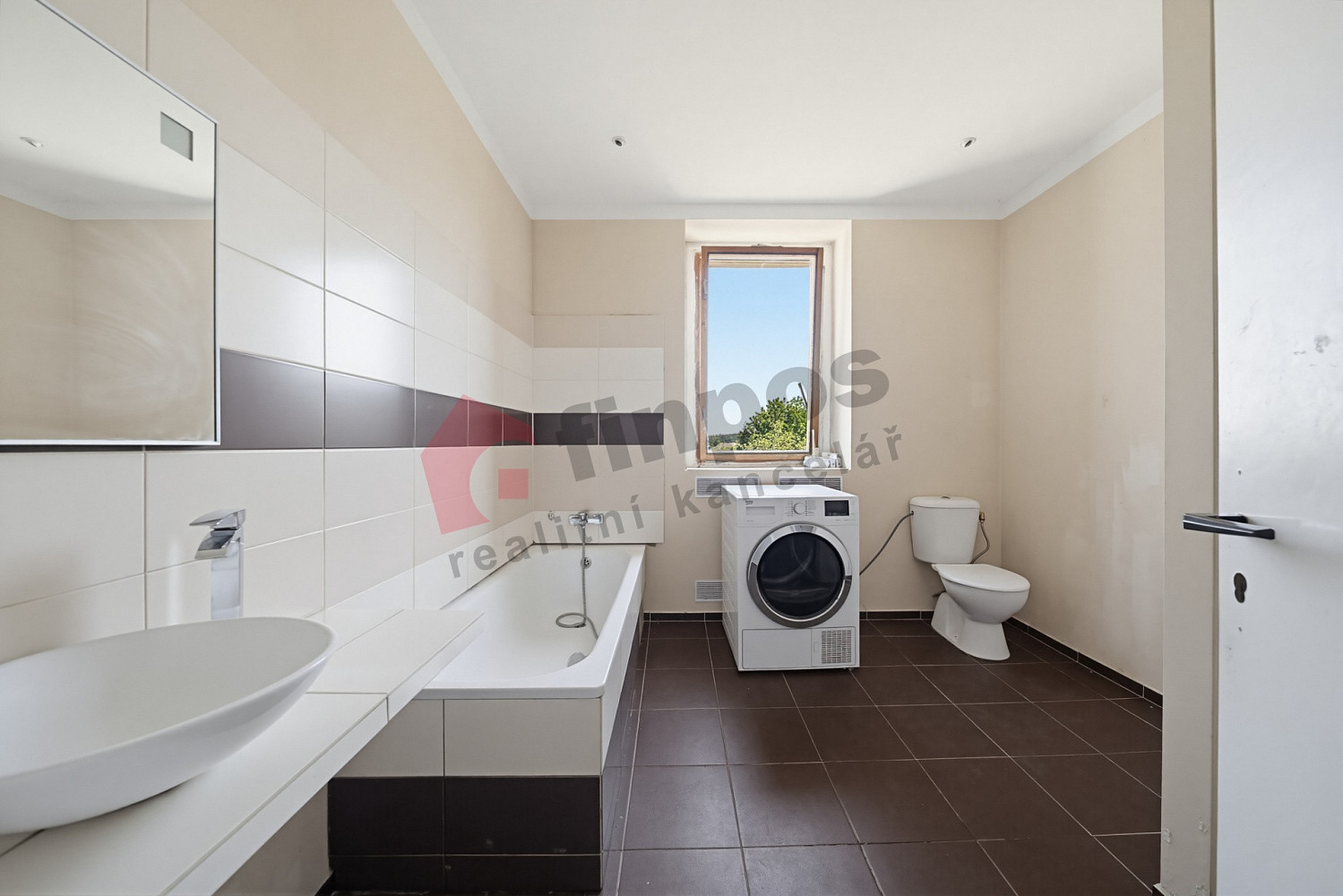Prodej domu 250 m² s pozemkem 252 m² – další