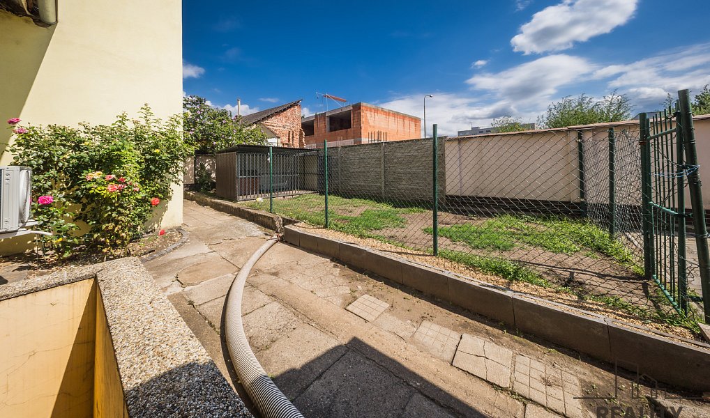 Prodej domu 242 m² s pozemkem 430 m², Hodonín – náhled fotky 34