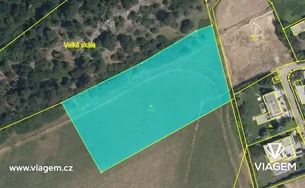 Prodej pozemku 1 571 m², Praha
