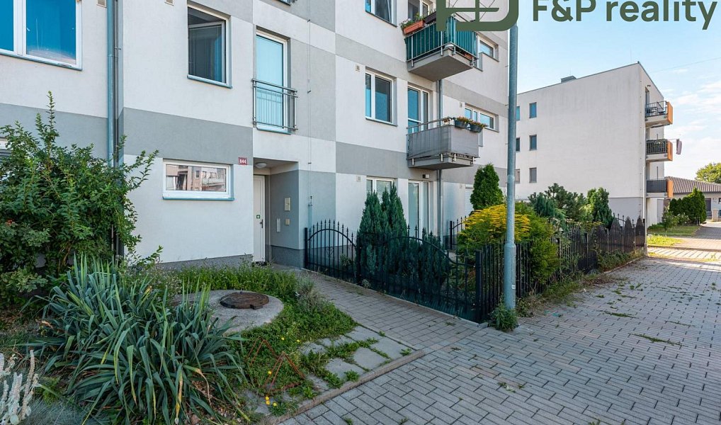 Pronájem bytu 2+kk 60 m², Velký Osek – náhled fotky 2