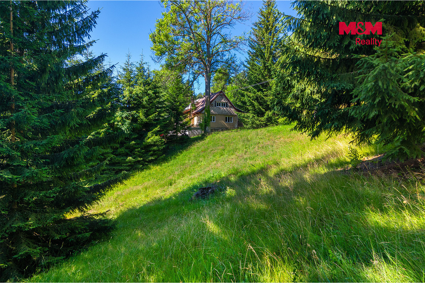 Prodej stavebního pozemku 826 m² – fotografie 2