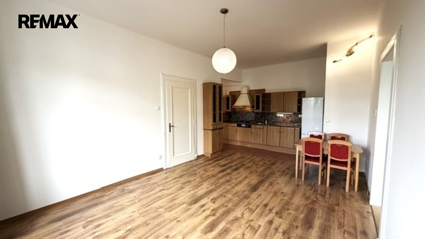 Pronájem bytu 2+kk 72 m² — photo 4