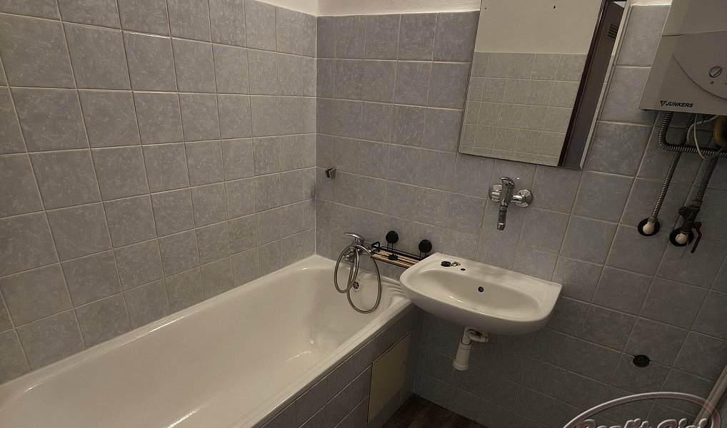 Pronájem bytu 2+1 43 m², Náchod – náhled fotky 5