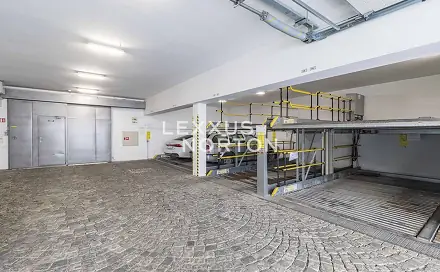Garážové stání Vlašská, Vlašská, Praha 1 - Malá Strana