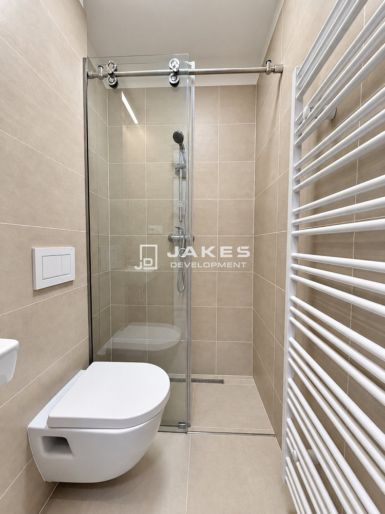 Pronájem bytu 1+kk 18 m² – fotografie 4