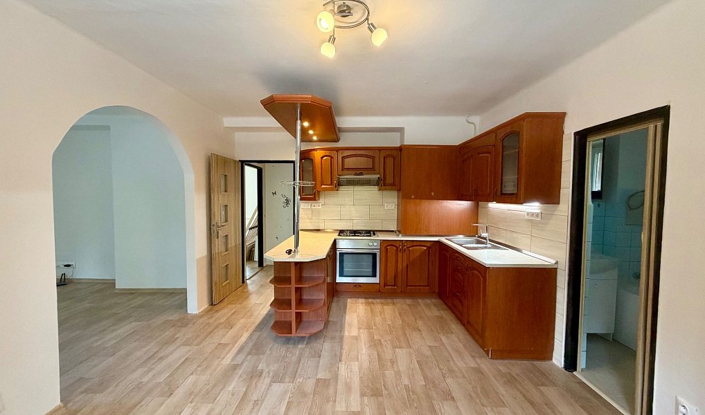 Pronájem bytu 3+1 80 m², Valašské Meziříčí – náhled fotky 4