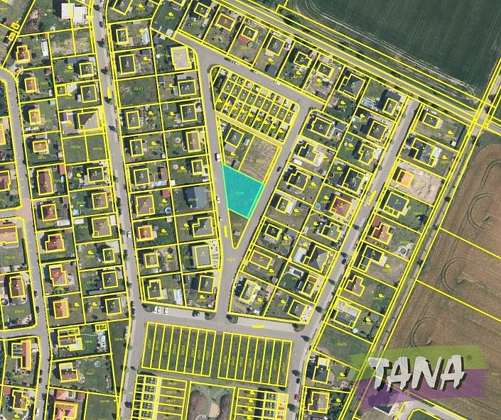 Prodej stavebního pozemku 674 m² – pohled 5