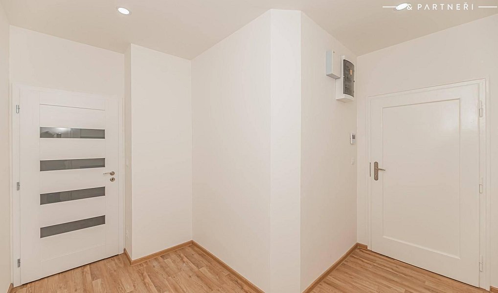 Pronájem bytu 2+kk 46 m², Hradec Králové – náhled fotky 14