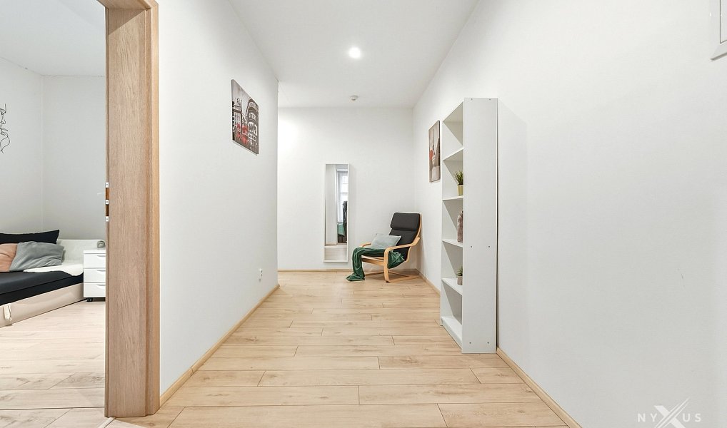 Prodej bytu 4+1 100 m², Praha – náhled fotky 11
