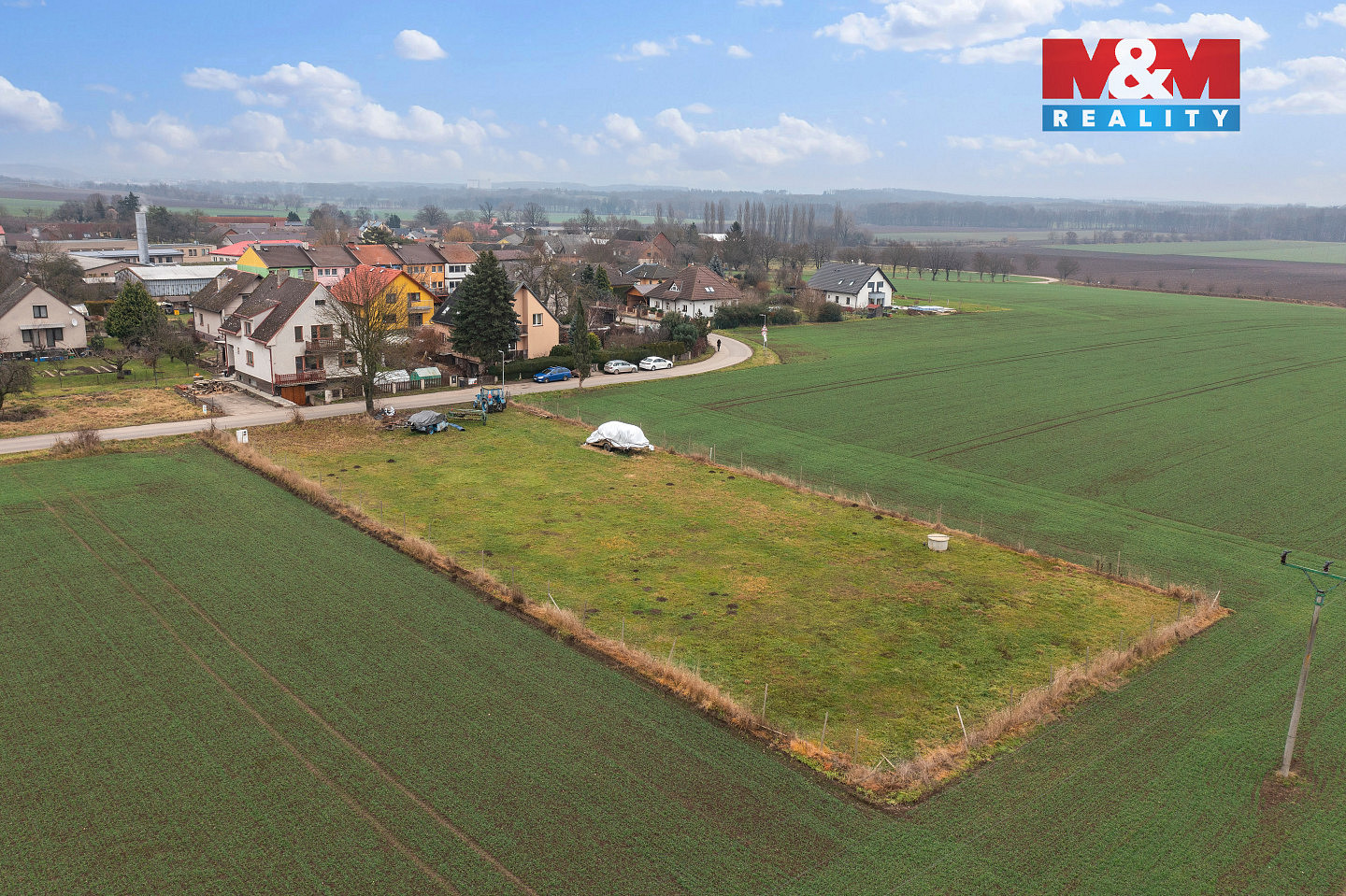 Prodej stavebního pozemku 1 953 m² – fotografie 3