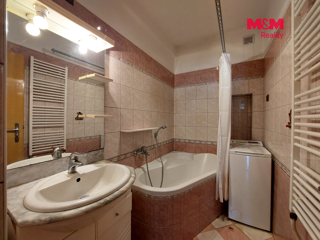 Prodej domu 195 m² s pozemkem 1 797 m² – fotografie 2