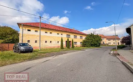 Prodej domu 650 m² s pozemkem 3 471 m², Bařice-Velké Těšany - Bařice, okres Kroměříž