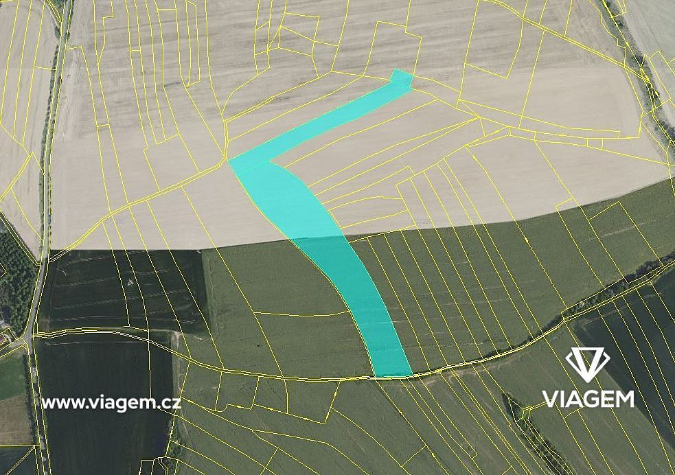 Pole 9 049 m², Podíl 33 % o výměře 2 986 m² – pohled 3