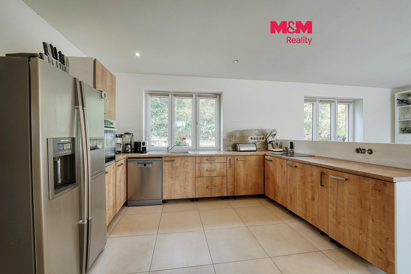 Prodej domu 280 m² s pozemkem 1 025 m²