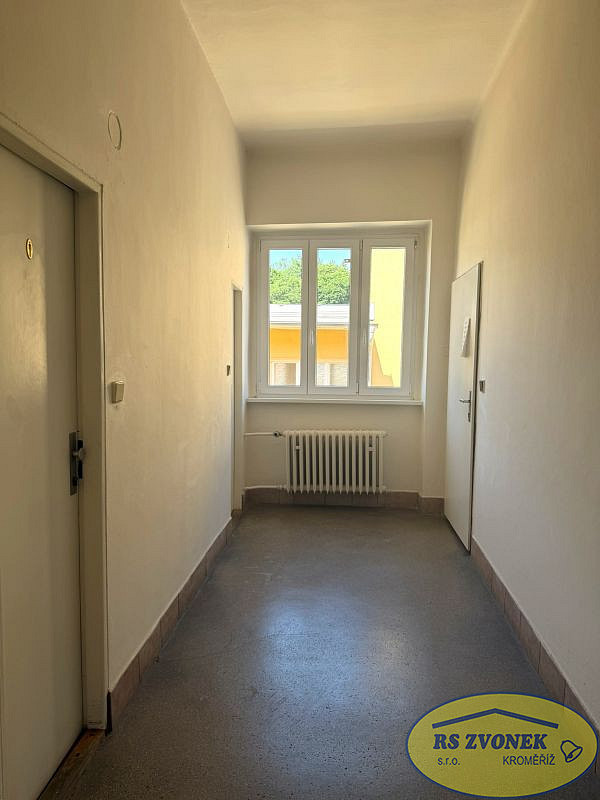 Pronájem kanceláře 14 m² – pohled 5