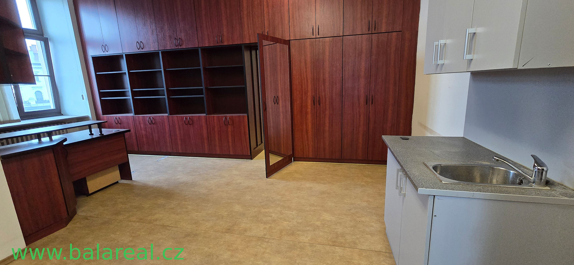 Pronájem komerčního objektu (jiného typu) 36 m²