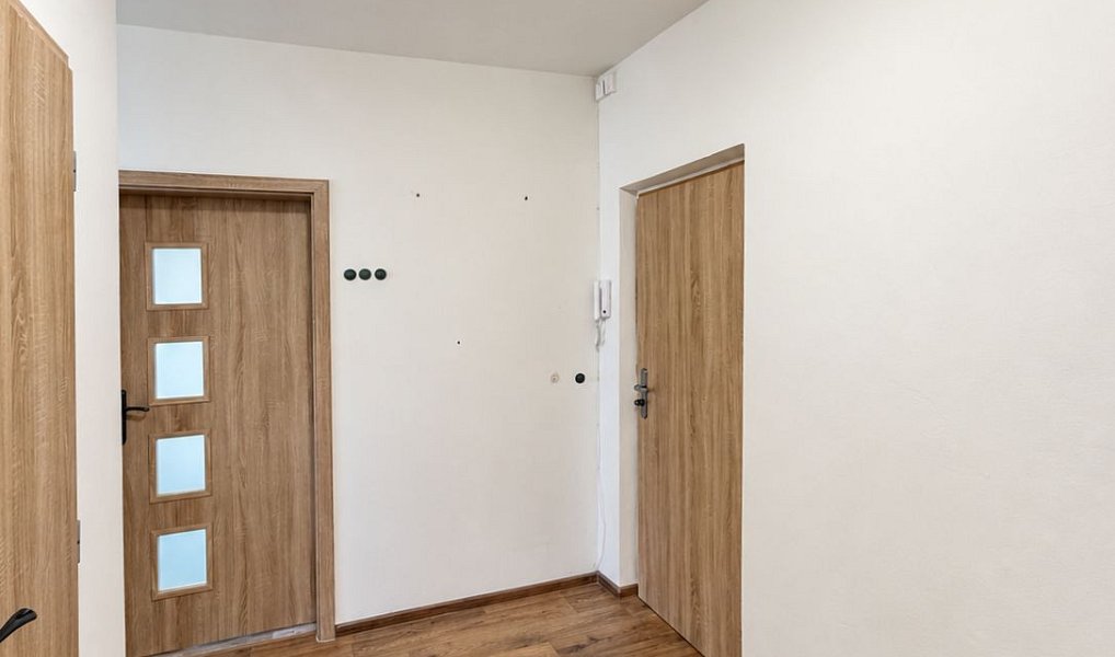 Pronájem bytu 2+1 53 m², Kadaň – náhled fotky 11
