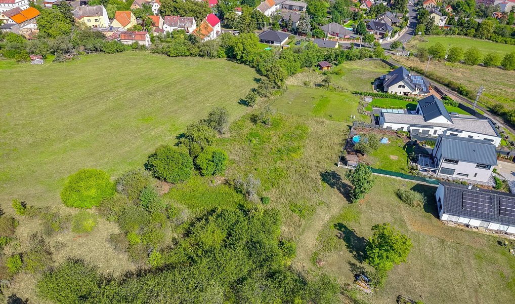 Prodej stavebního pozemku 3 240 m², Bystřany – náhled fotky 24