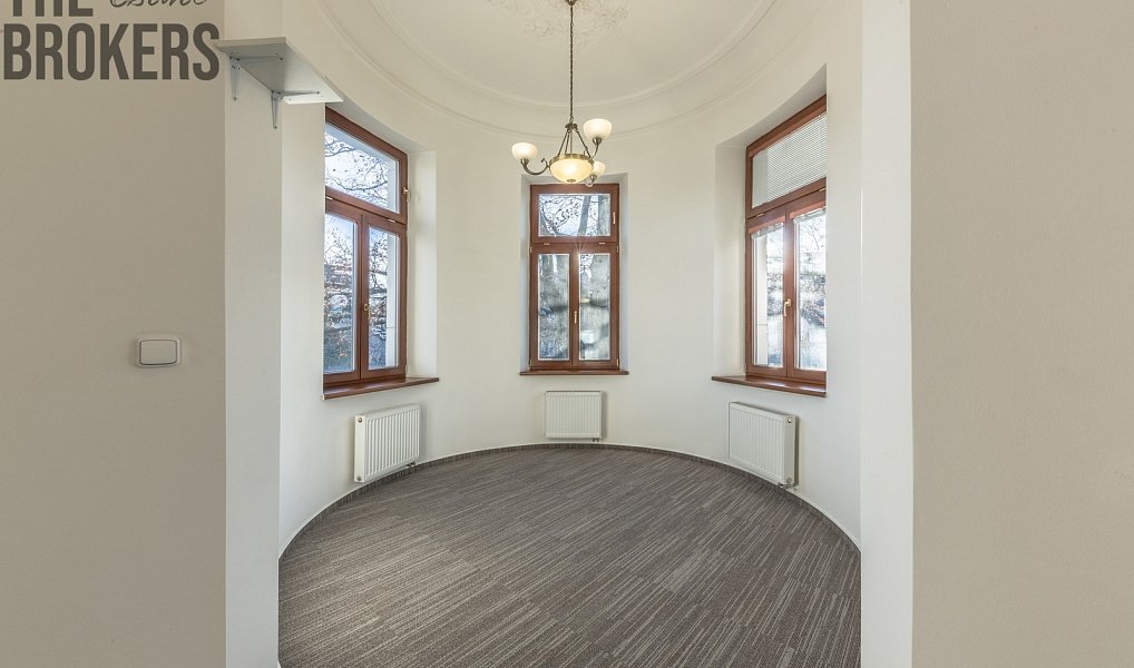 Pronájem kanceláře 230 m², Liberec – náhled fotky 5