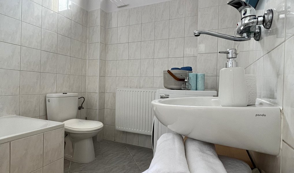 Prodej bytu 2+kk 53 m², Jaroměř – náhled fotky 12