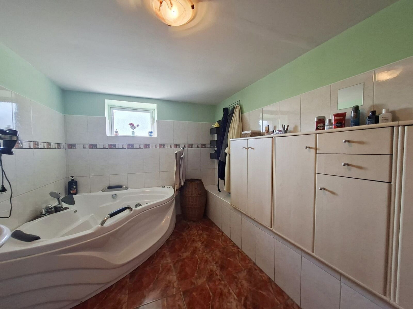 Prodej domu 198 m² s pozemkem 1 504 m² – fotografie 4