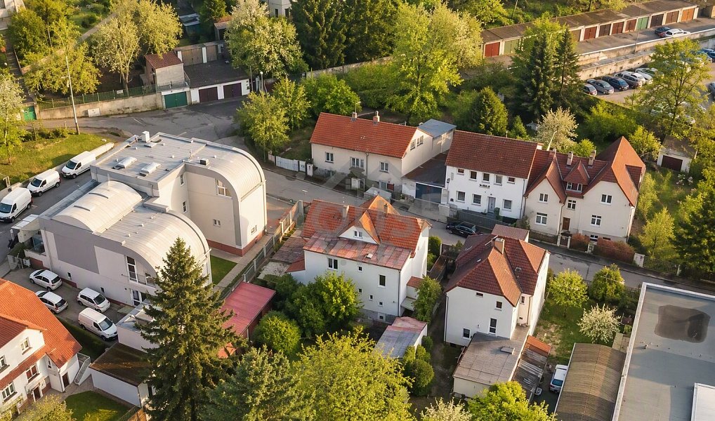 Prodej stavebního pozemku 653 m², Praha – náhled fotky 5