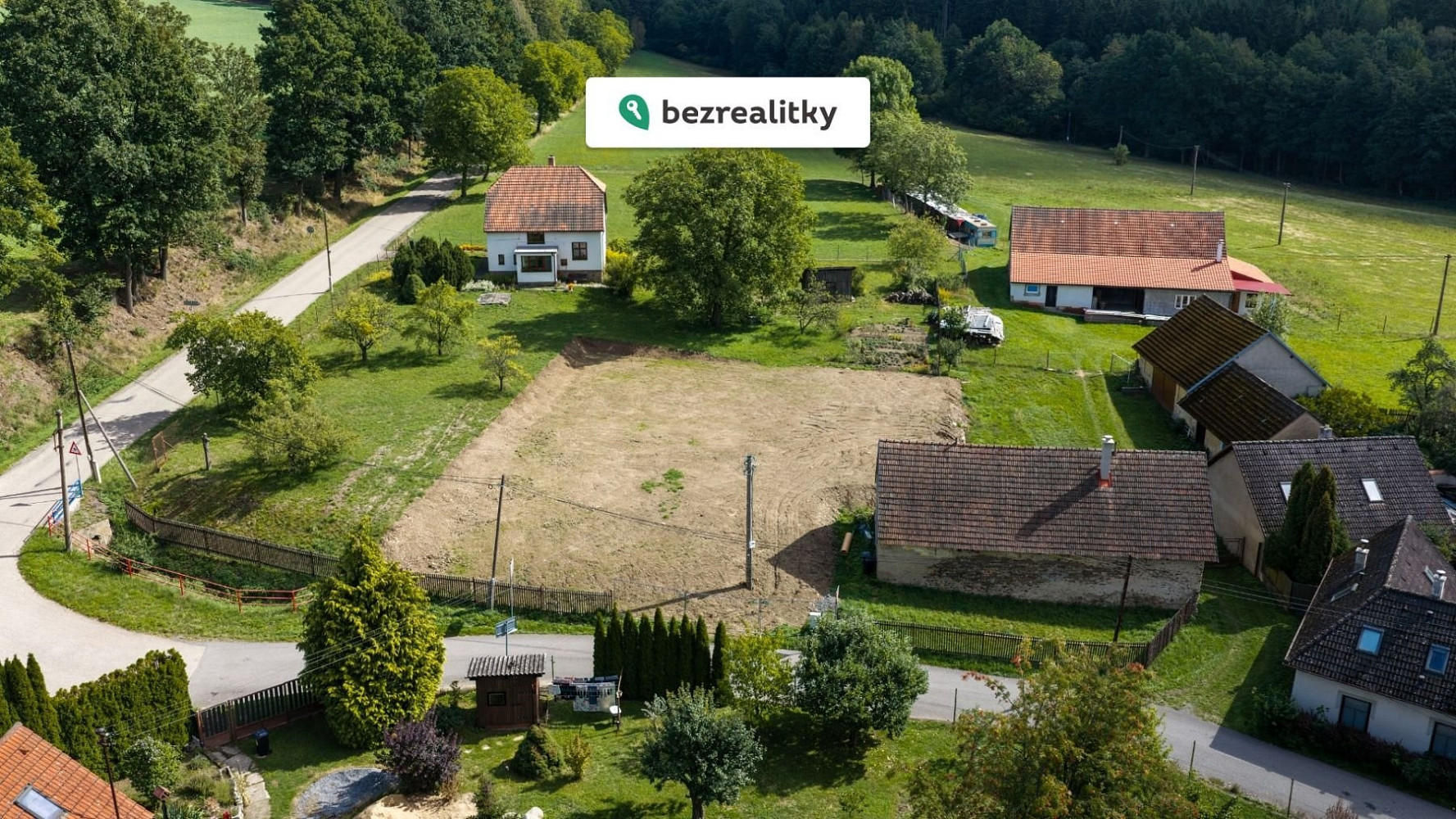 Prodej stavebního pozemku 1 052 m² – fotografie 3