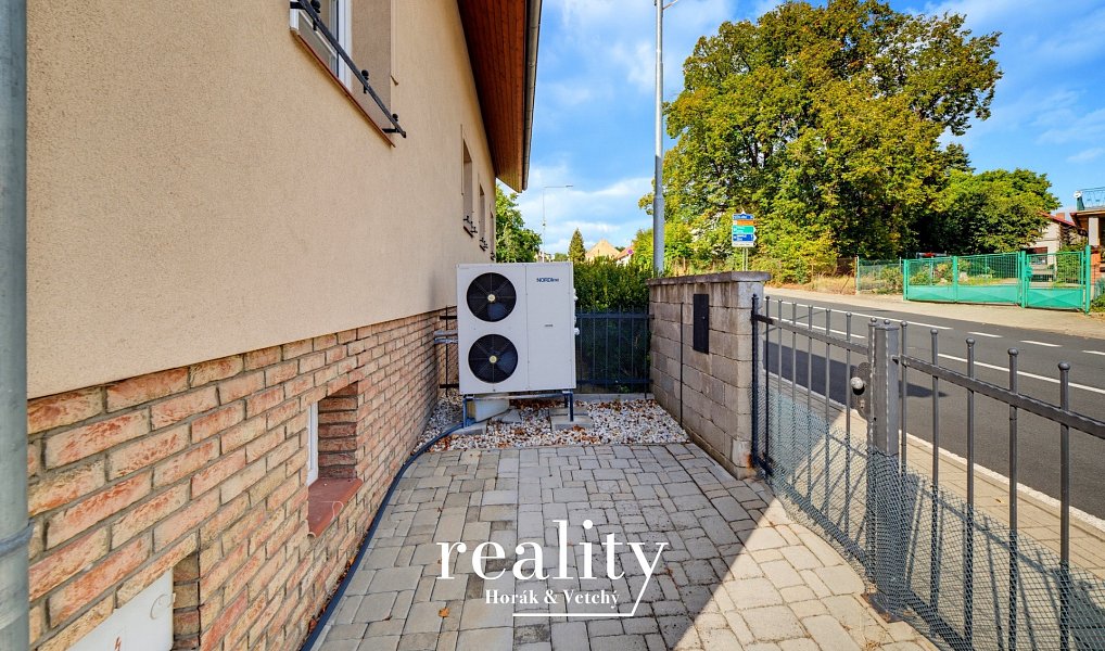 Prodej domu 178 m² s pozemkem 813 m², Křelovice – náhled fotky 41