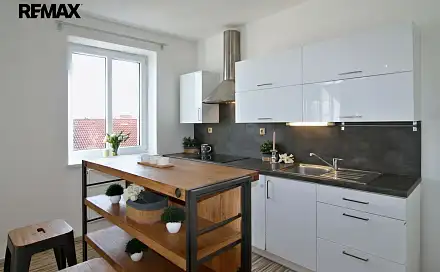 Pronájem bytu 3+kk 89 m²